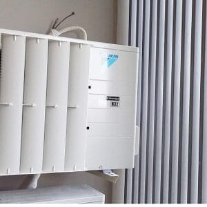 Chớp chuyển hướng nóng điều hòa